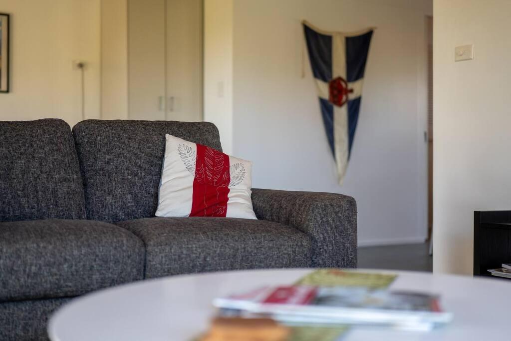 Holiday home Elliot Bay - Hilltop Flat *