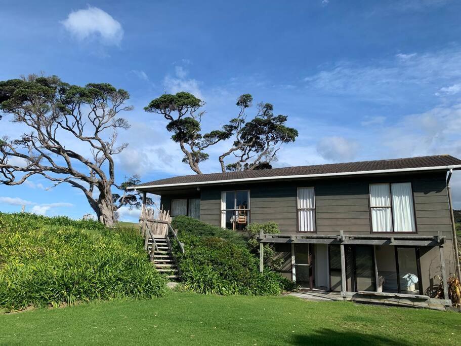 Elliot Bay - Hilltop Flat